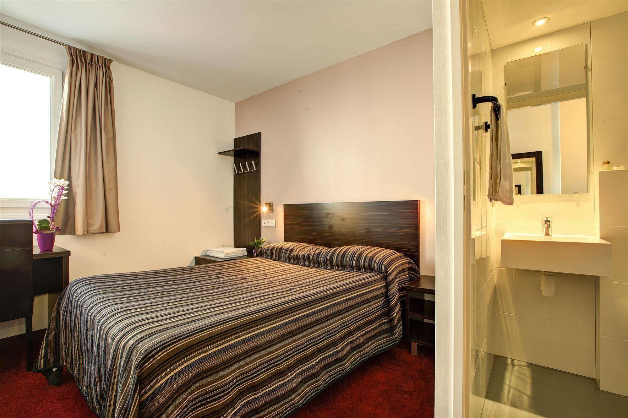 Grand Hotel Senia Ορλί Εξωτερικό φωτογραφία
