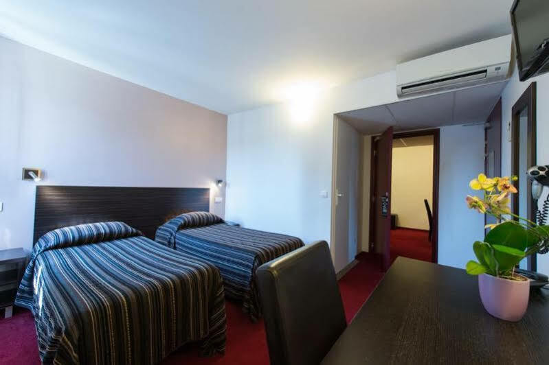 Grand Hotel Senia Ορλί Εξωτερικό φωτογραφία
